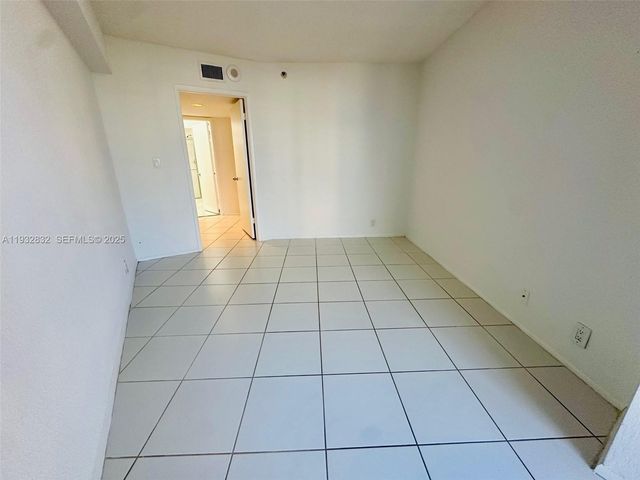 19101 NE 36th Ct 1409, Aventura, FL 33180