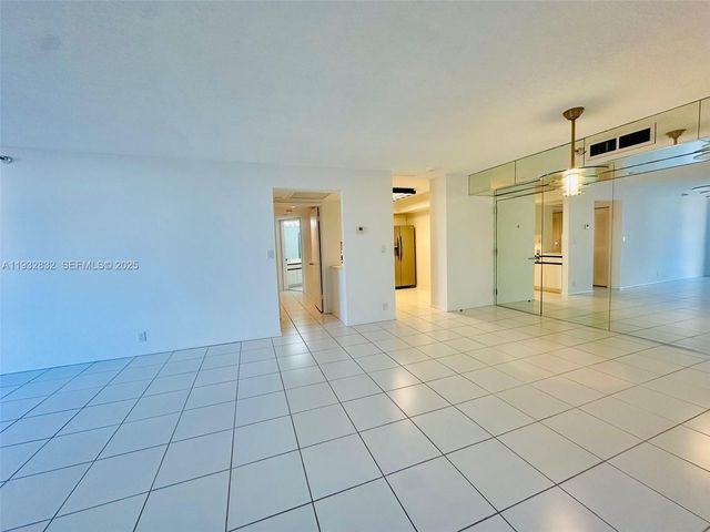 19101 NE 36th Ct 1409, Aventura, FL 33180