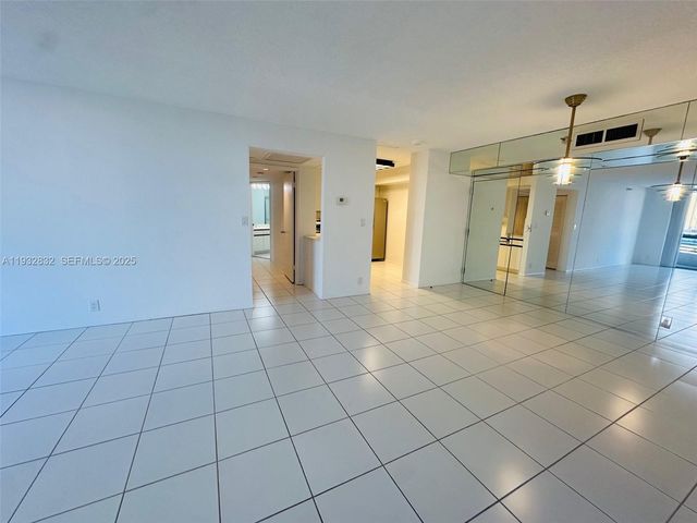 19101 NE 36th Ct 1409, Aventura, FL 33180