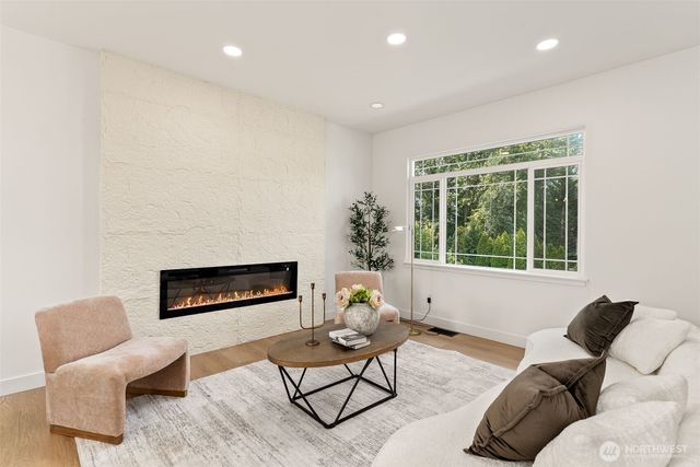 14231 41st Drive SE, Bothell, WA 98012