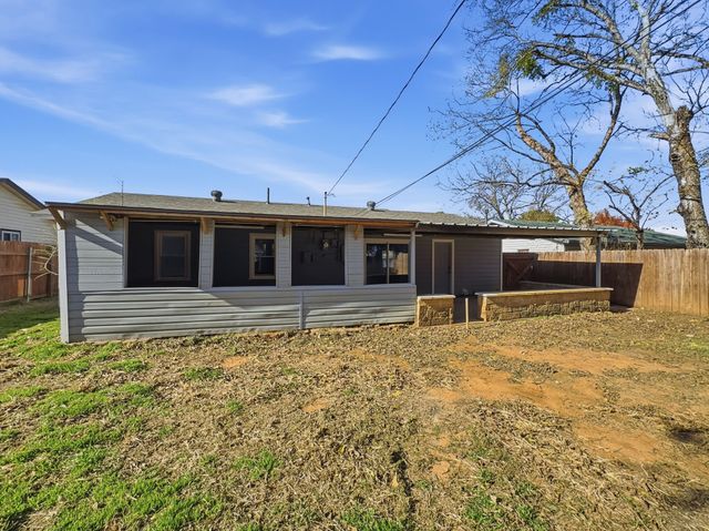 602 N Ector Drive, Euless, TX 76039