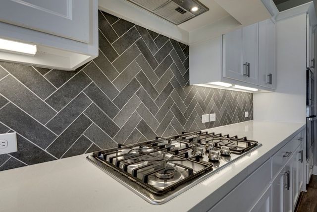 1724 Cannon Street, Van Alstyne, TX 75495