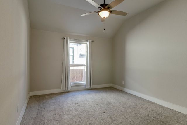 1724 Cannon Street, Van Alstyne, TX 75495