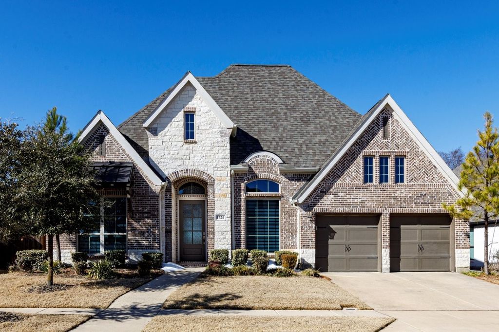 1724 Cannon Street, Van Alstyne, TX 75495