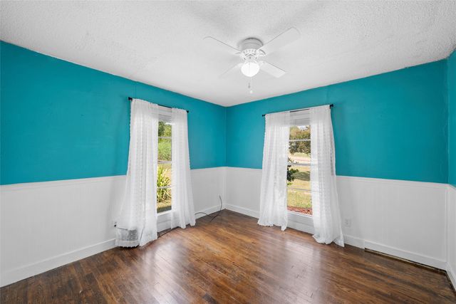 450 Illinois Avenue, China Spring, TX 76633