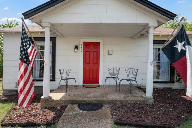 450 Illinois Avenue, China Spring, TX 76633