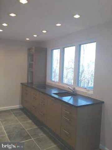 120 FLEETWOOD TER, Silver Spring, MD 20910