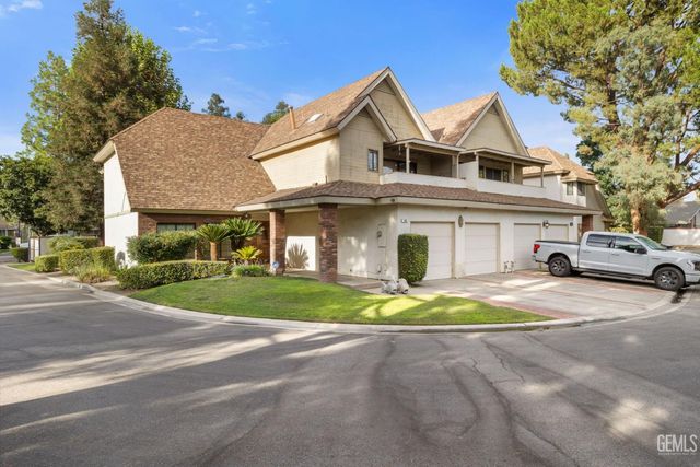 100 Stockdale Circle, Bakersfield, CA 93309