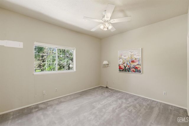100 Stockdale Circle, Bakersfield, CA 93309