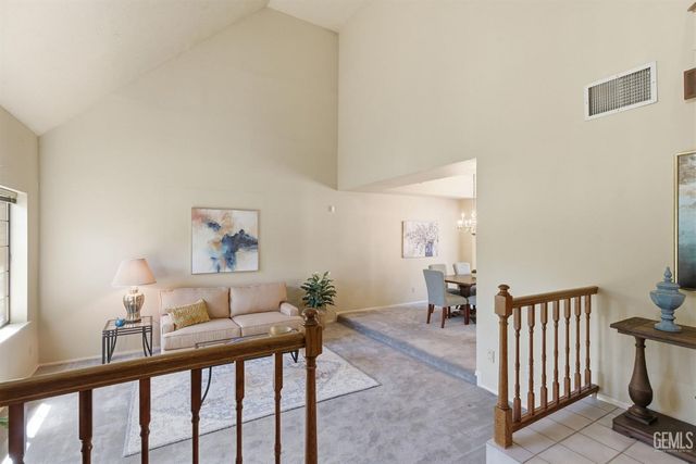 100 Stockdale Circle, Bakersfield, CA 93309