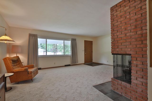 999 Brentford Drive, Columbus, OH 43220