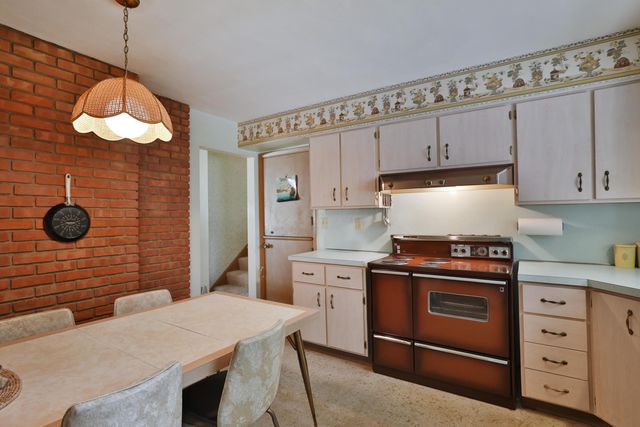 999 Brentford Drive, Columbus, OH 43220
