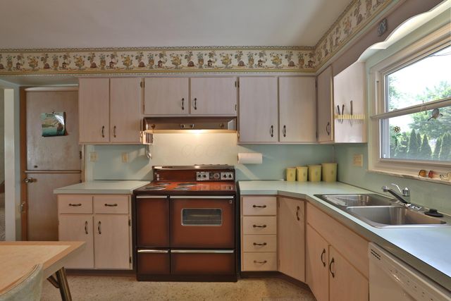 999 Brentford Drive, Columbus, OH 43220