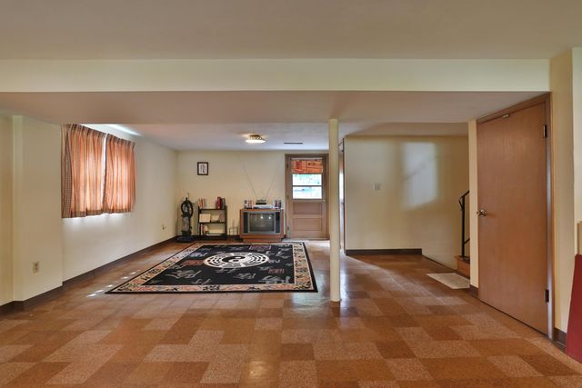 999 Brentford Drive, Columbus, OH 43220
