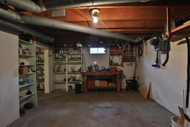 999 Brentford Drive, Columbus, OH 43220