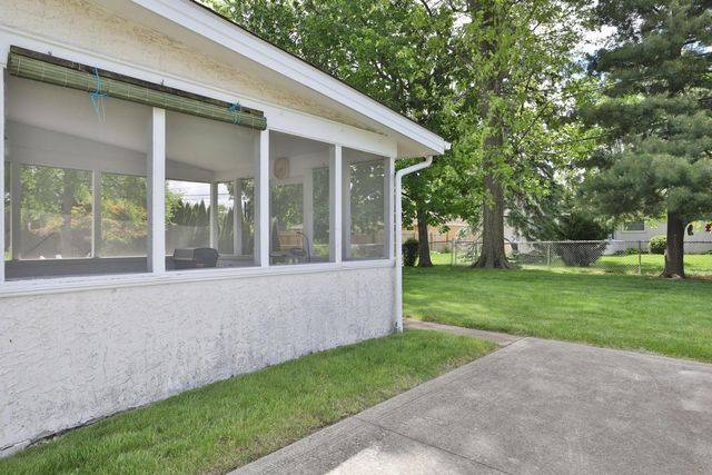 999 Brentford Drive, Columbus, OH 43220