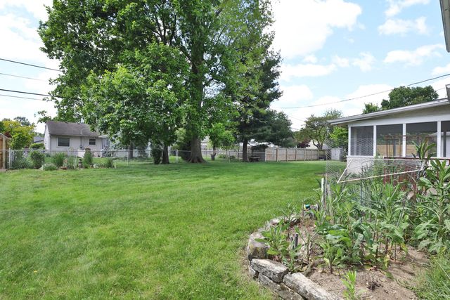 999 Brentford Drive, Columbus, OH 43220