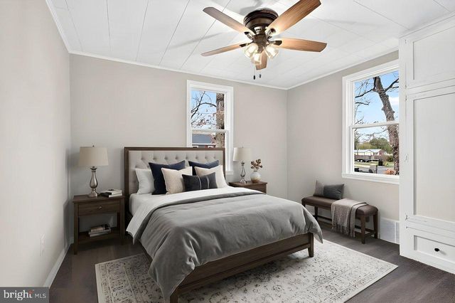 9 SPRUCE LN, Hainesport, NJ 08036