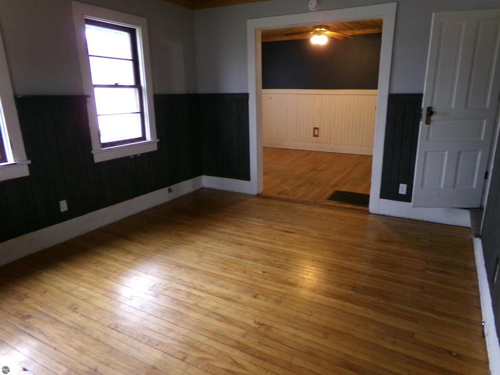 Image 17 of property listing at 116 N Main Street, St Louis, MI 48880