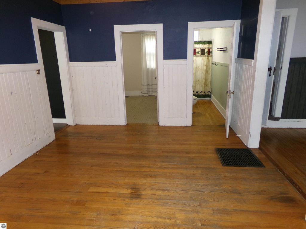 Image 19 of property listing at 116 N Main Street, St Louis, MI 48880