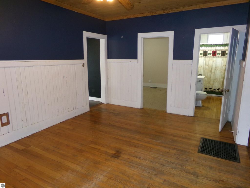 Image 20 of property listing at 116 N Main Street, St Louis, MI 48880