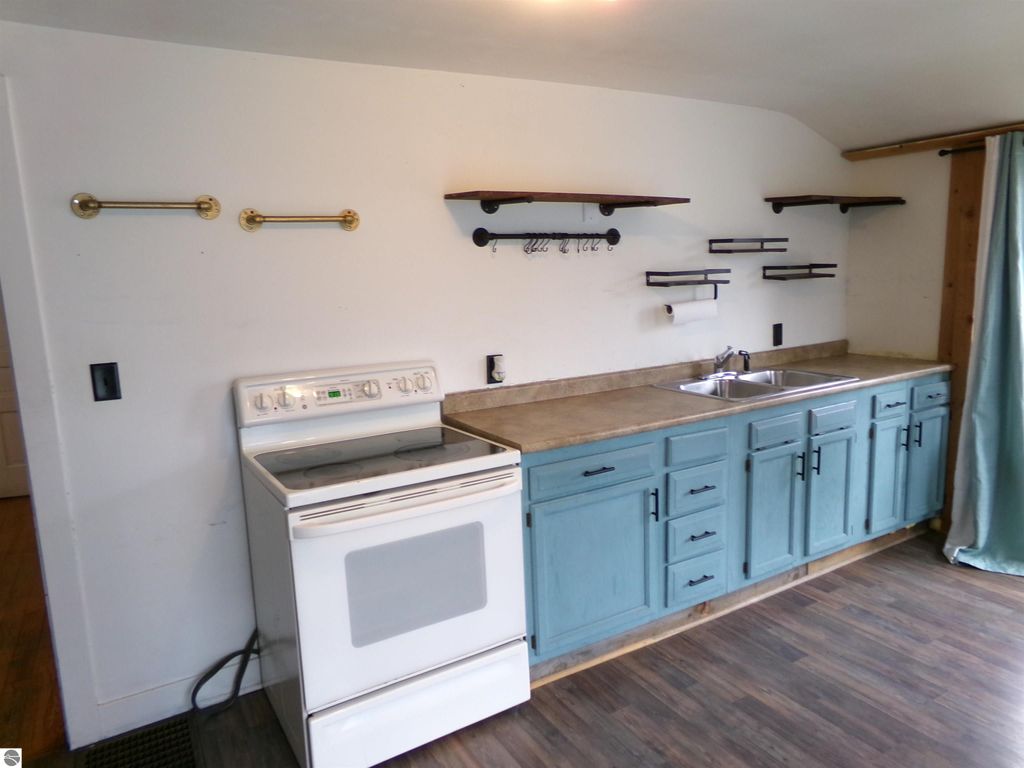 Image 21 of property listing at 116 N Main Street, St Louis, MI 48880