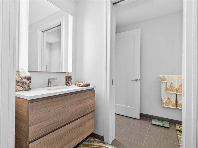 135 Seaport Blvd 2008, Boston, MA 02210