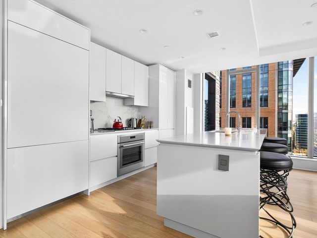 135 Seaport Blvd 2008, Boston, MA 02210