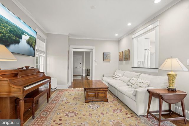 3110 33RD PL NW, Washington, DC 20008