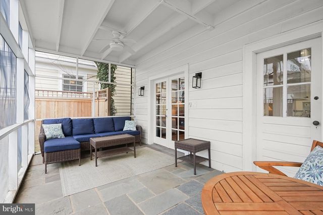 3110 33RD PL NW, Washington, DC 20008