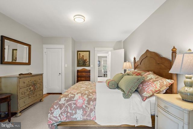 3110 33RD PL NW, Washington, DC 20008