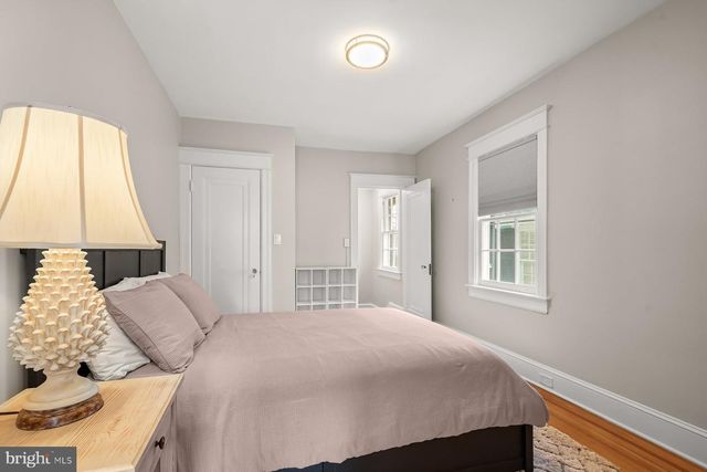 3110 33RD PL NW, Washington, DC 20008