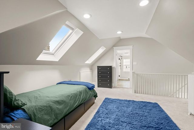 3110 33RD PL NW, Washington, DC 20008