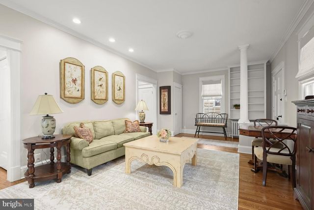 3110 33RD PL NW, Washington, DC 20008