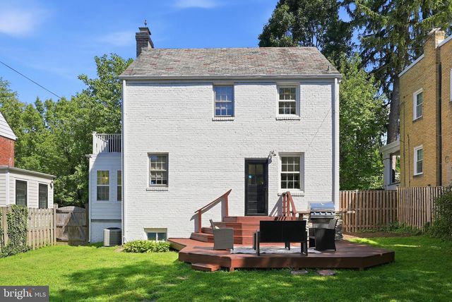 4420 CHESAPEAKE ST NW, Washington, DC 20016