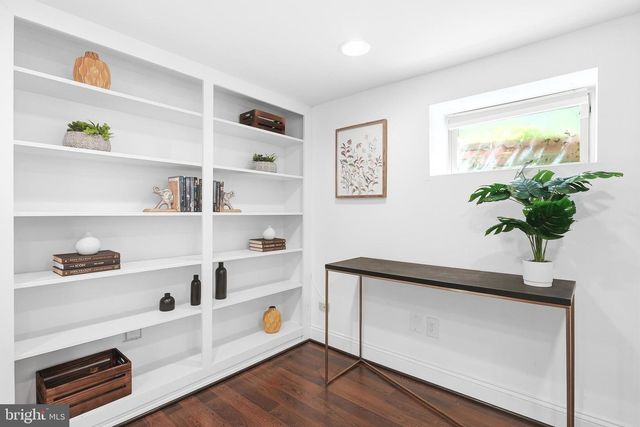4420 CHESAPEAKE ST NW, Washington, DC 20016