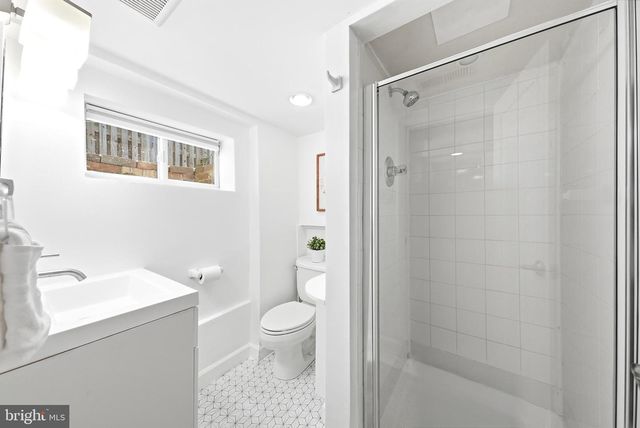 4420 CHESAPEAKE ST NW, Washington, DC 20016