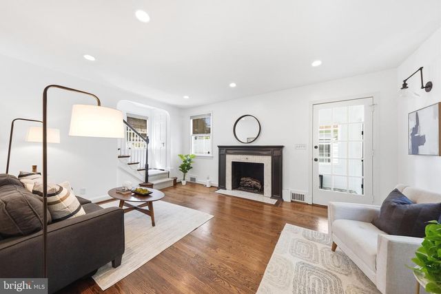 4420 CHESAPEAKE ST NW, Washington, DC 20016