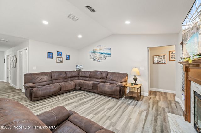 1232 Barranca Avenue, Spring Hill, FL 34609