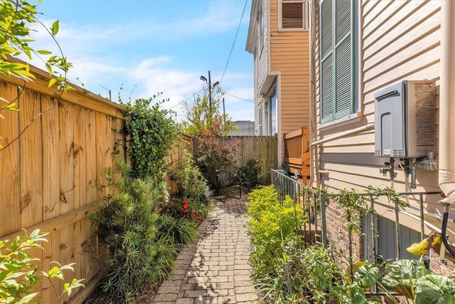 32 Habersham Street, Savannah, GA 31401