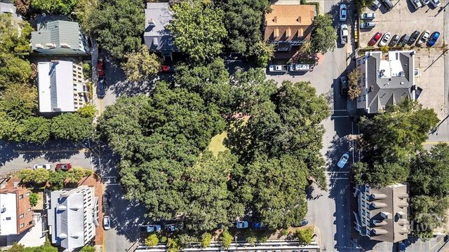 32 Habersham Street, Savannah, GA 31401