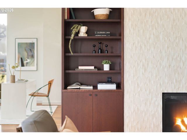 3570 S RIVER Pkwy 713, Portland, OR 97239