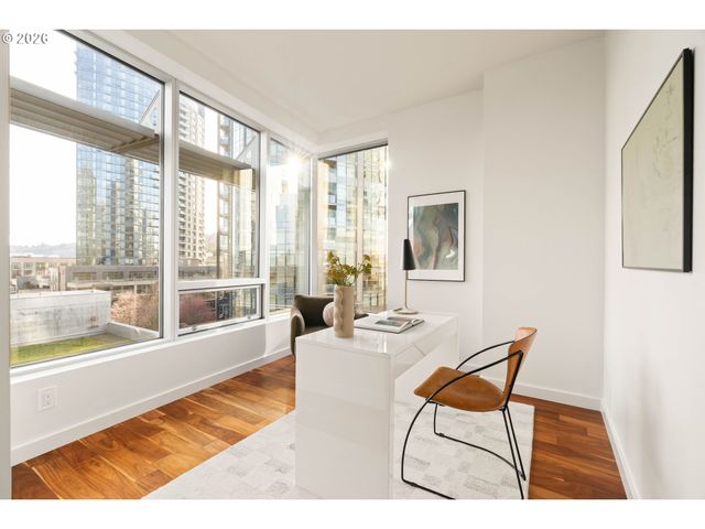 3570 S RIVER Pkwy 713, Portland, OR 97239