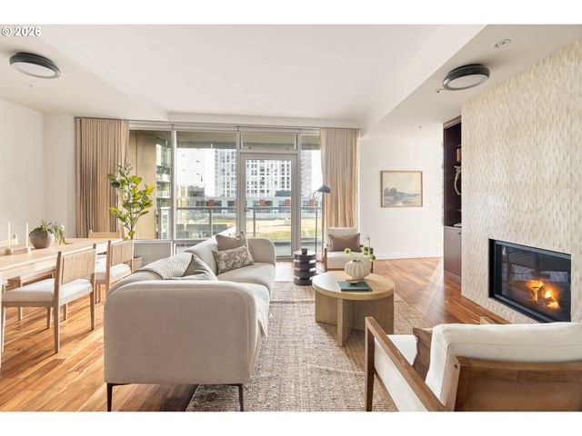 3570 S RIVER Pkwy 713, Portland, OR 97239