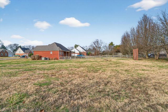 109 Choir Ct, Murfreesboro, TN 37129