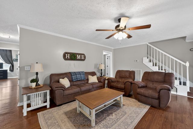 109 Choir Ct, Murfreesboro, TN 37129