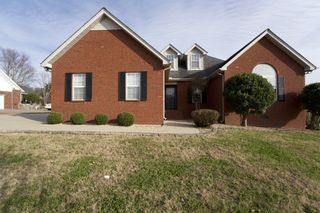 109 Choir Ct, Murfreesboro, TN 37129
