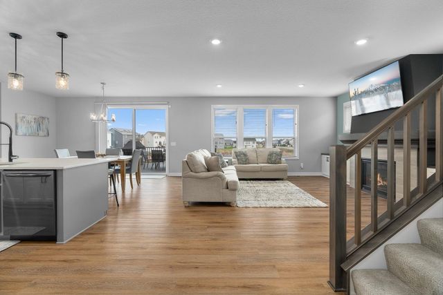 17850 Evershed Way, Lakeville, MN 55044