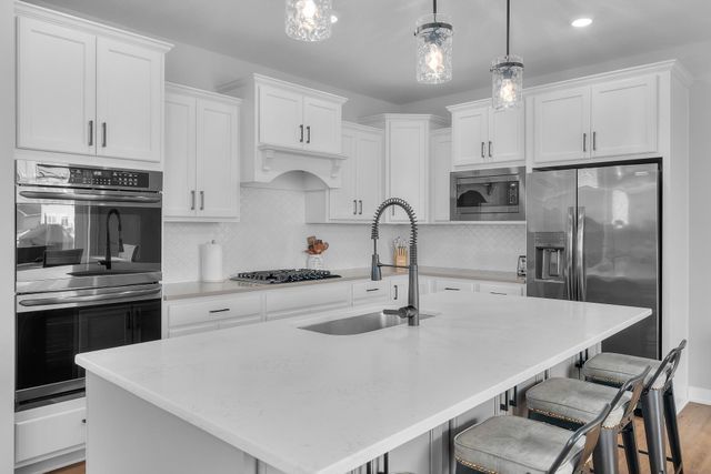 17850 Evershed Way, Lakeville, MN 55044