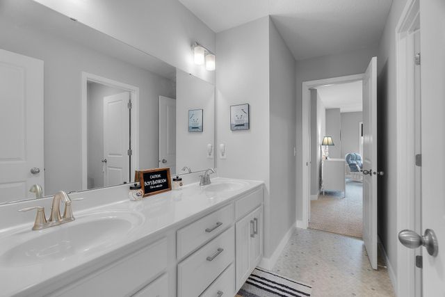 17850 Evershed Way, Lakeville, MN 55044